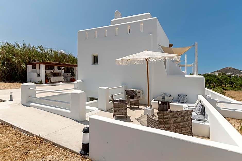 Lemonia Suites with outdoor BBQ area