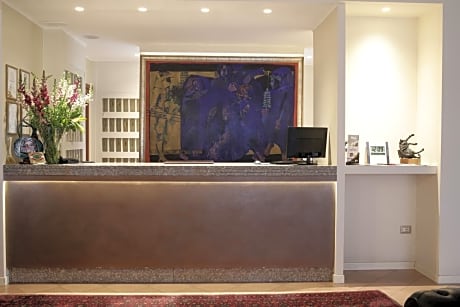 Hotel City