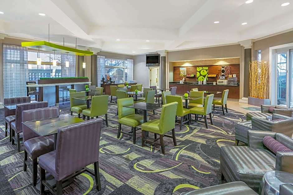 La Quinta Inn & Suites by Wyndham Pueblo