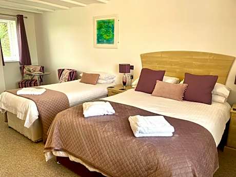 Double or Twin Room with Bathroom