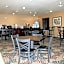 Castle Rock Inn & Suites - Quinter
