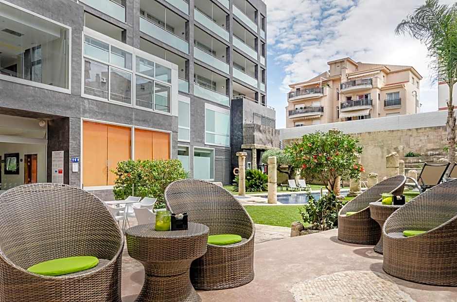 Exe Cunit Suites & Spa