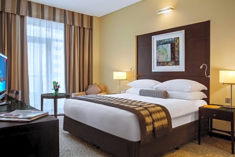 Deluxe Room – Inclusive of 20% F&B discount, Late Check-Out, 25% on Laundry