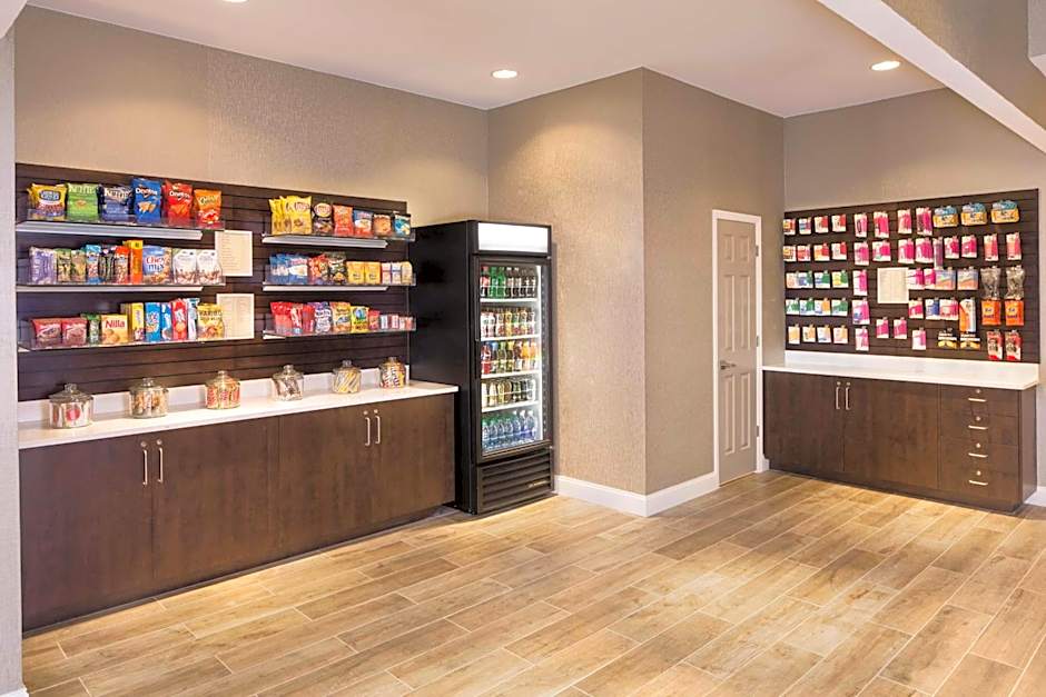 DoubleTree by Hilton Jacksonville Riverfront