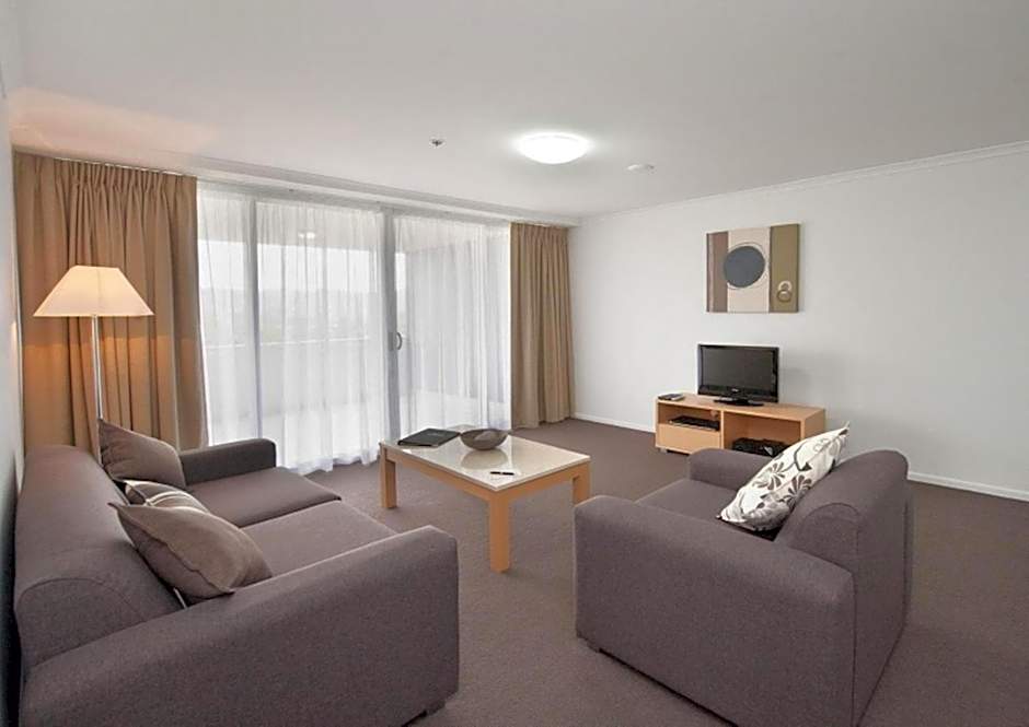 Edge Apartment Hotel