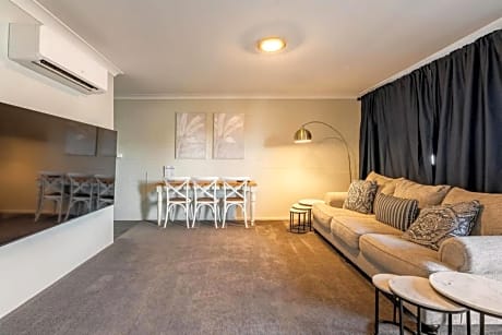 549 Apartments