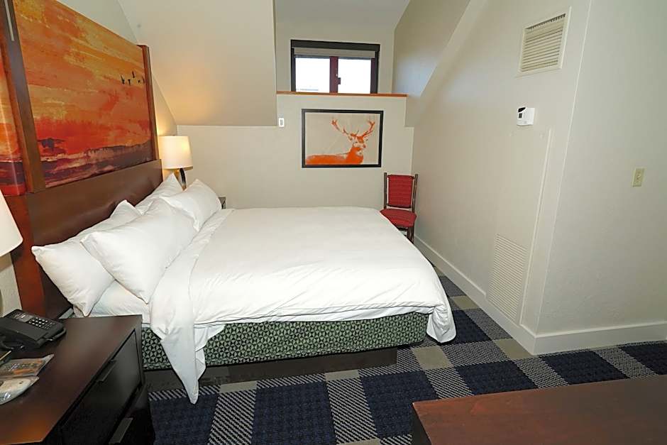 Heavenly Village Condos - Grand Residence