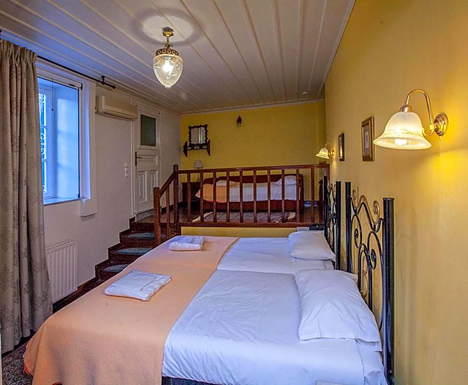 Byron Traditional Hotel