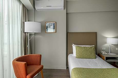 2 Twin Bed Non-Smoking Room