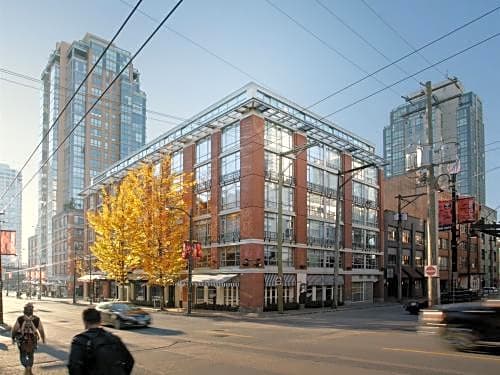 Opus Vancouver