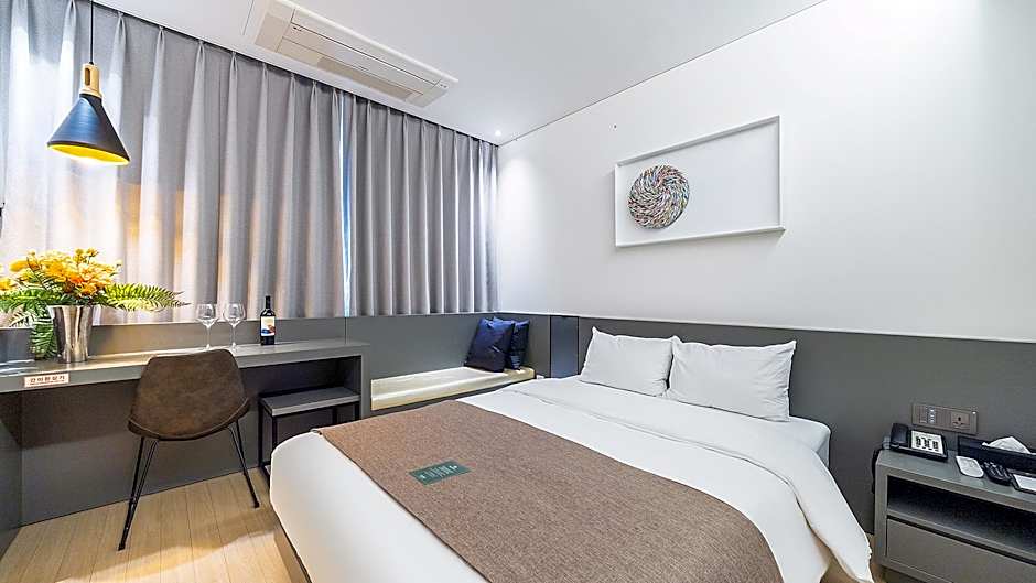 Gloucester Hotel Cheongju