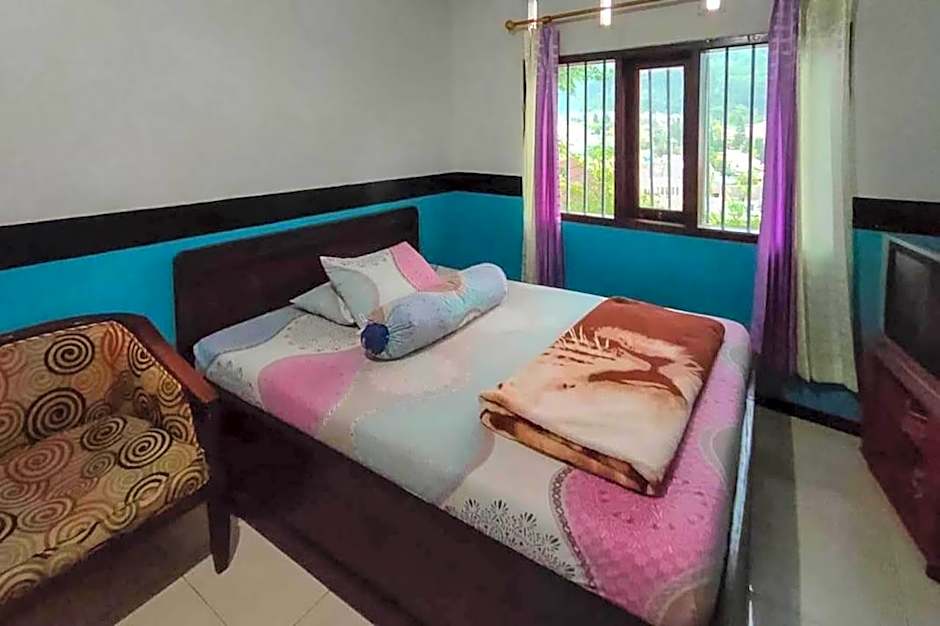 Villa Ghazani 4 at Desa Wisata Songgokerto – Batu, MO