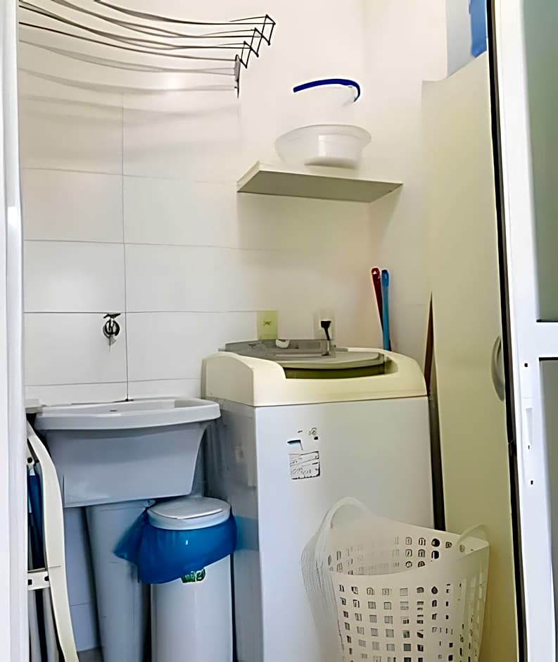 Residencial com piscina a apenas 150 metros da Praia dos Ingleses Lado Norte