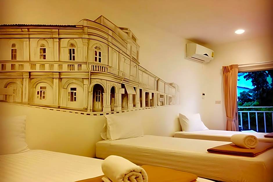 Chino Town Gallery Alley