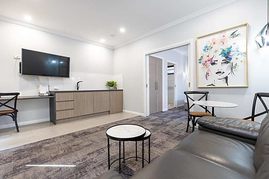 Comfort Inn Deakin Palms