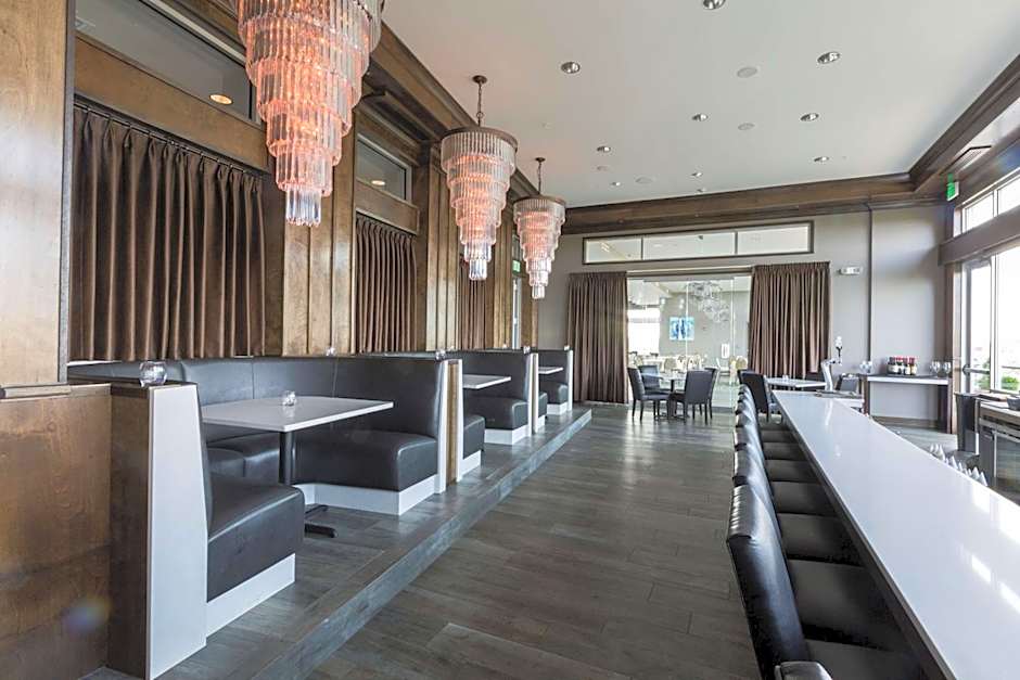 The Strathallan - A DoubleTree By Hilton