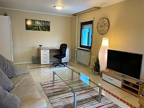Parkplätze, Einzelbetten, 2 TVs, Balkon, Terrasse, fast Wi-Fi bis zu 1000 Mbit, Homeoffice