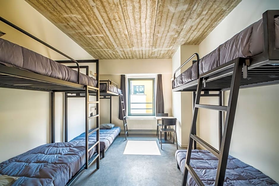 Auberge Jeunesse Charleroi Youth Hostel