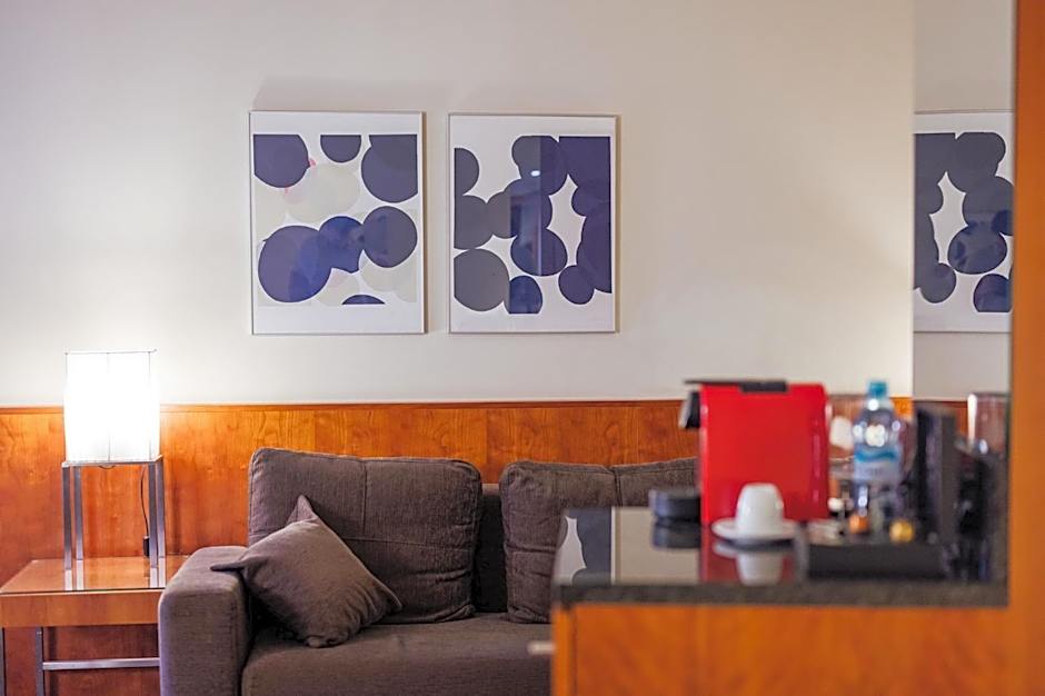 PeakTure Hotel Bucharest