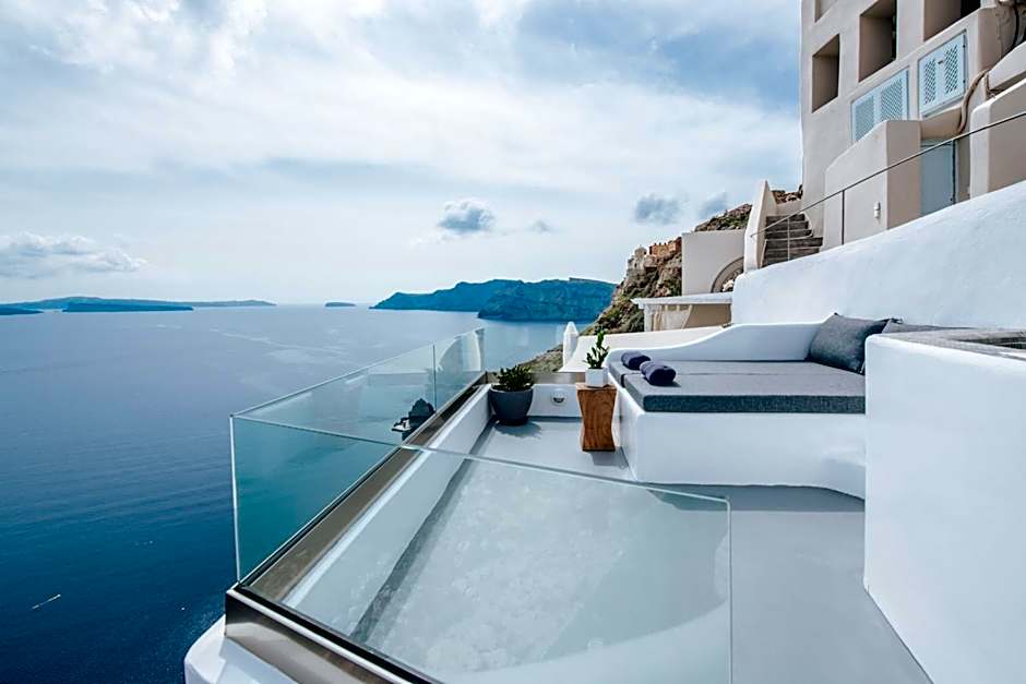 Virginia's Cave Villas