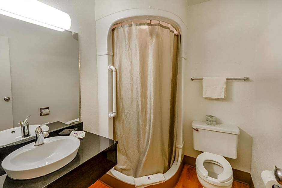 Motel 6-Huntsville, TX