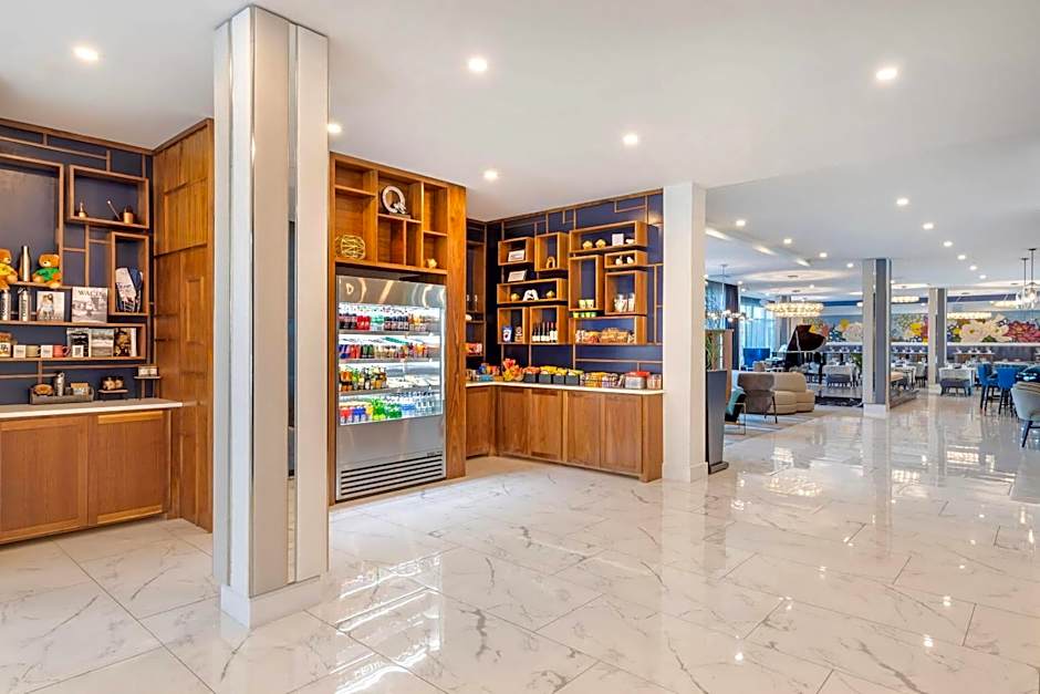 Cambria Hotel Waco University Riverfront