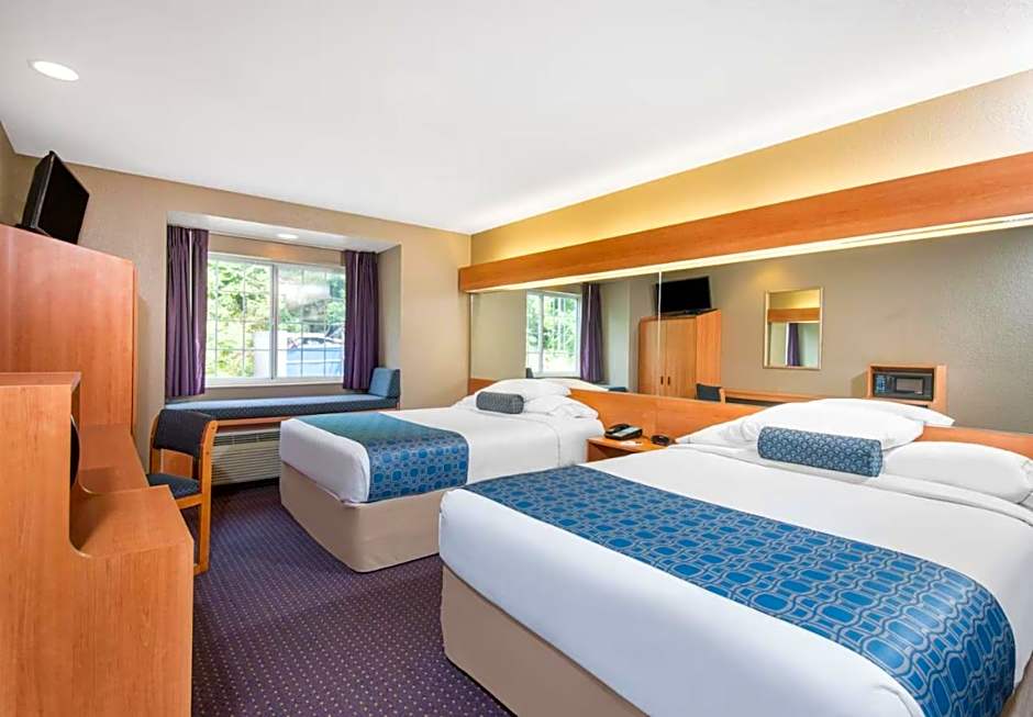 Microtel Inn & Suites By Wyndham Hazelton/Bruceton Mills