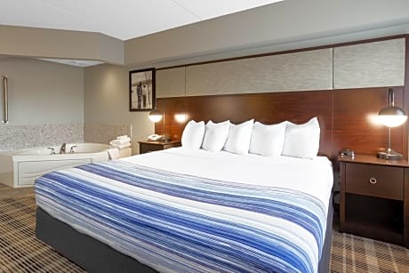 King Room with Spa Bath
