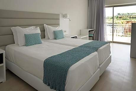 Twin Room with Side Sea View