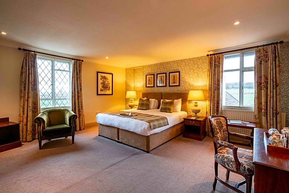 Hadley Bowling Green Inn