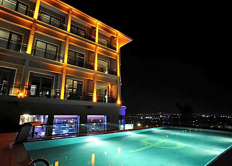 Hotel Çelik Palas Convention Center & Thermal SPA