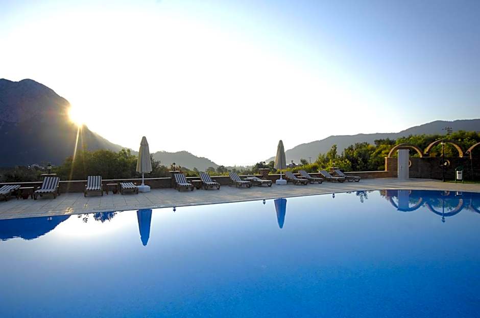 Club Sun Village Hotel