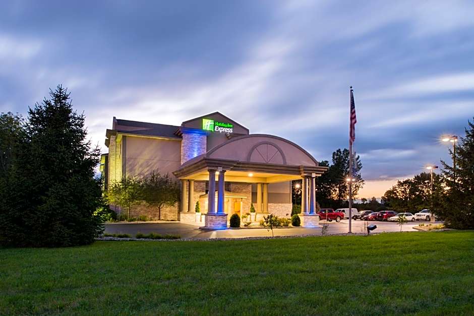 Holiday Inn Express & Suites Bucyrus by IHG
