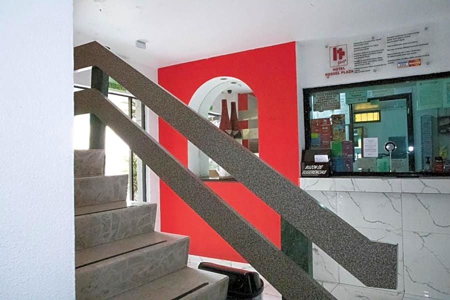 Hotel Rossel Plaza