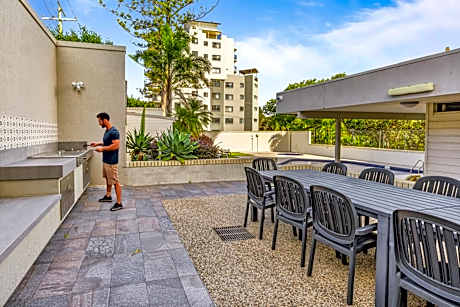 Burgess @ Kings Beach Apartments