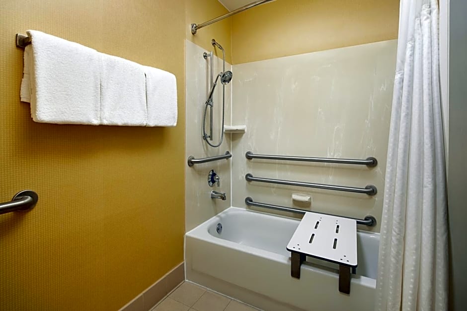 Holiday Inn Express Tifton By IHG