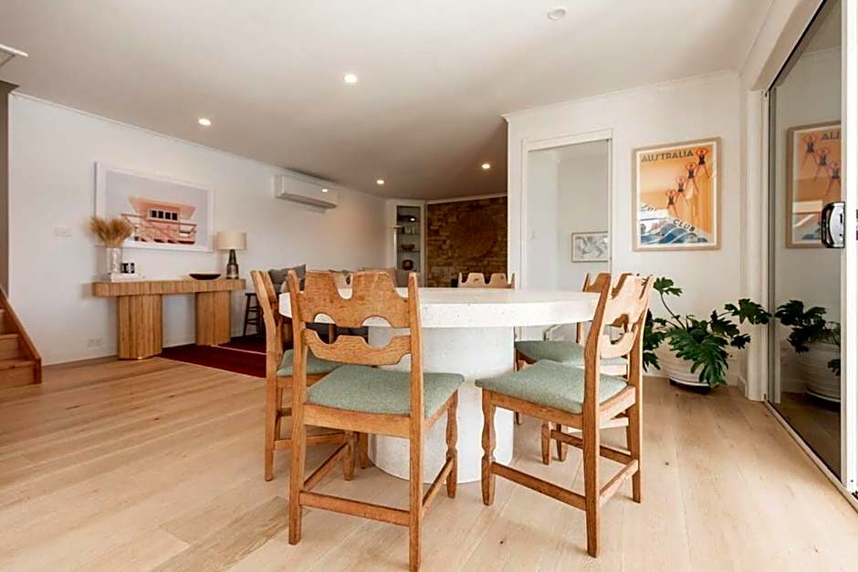 Beachfront Paradise in Opossum Bay