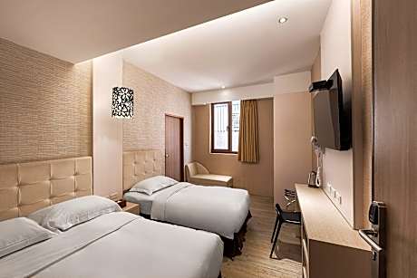 Triple Room - Possible Noise from Air Handling Unit Room