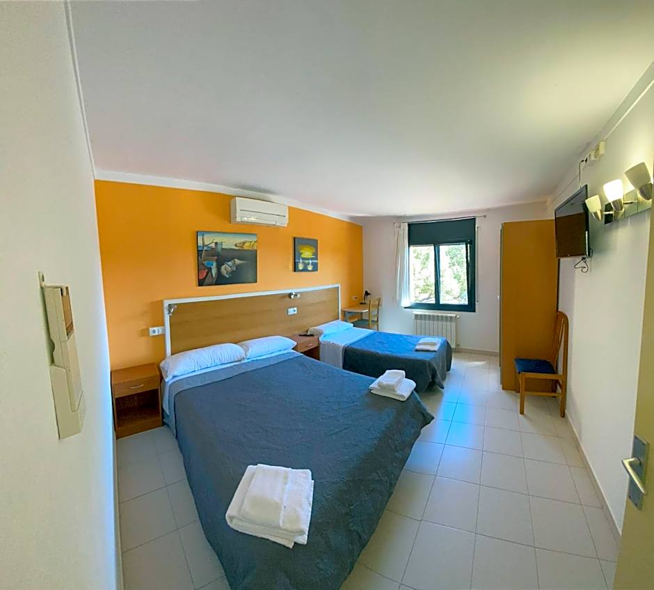 Photo 1 of 4 of 1 Bedroom Apartment