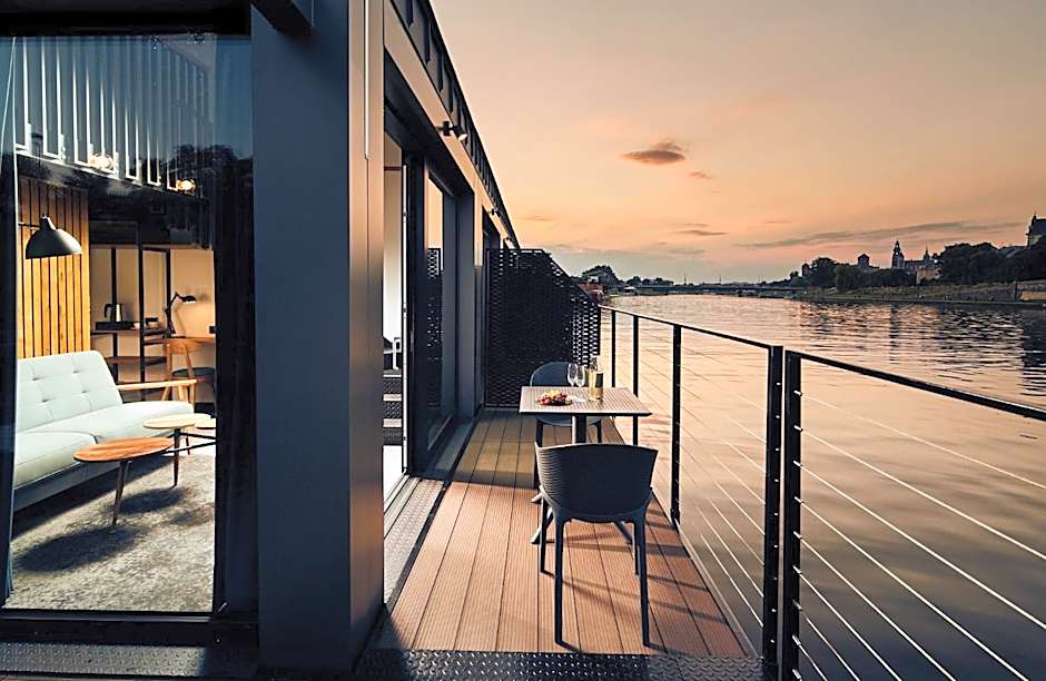 New Port Apartments on the River