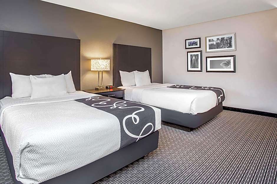 La Quinta Inn & Suites by Wyndham Oshkosh