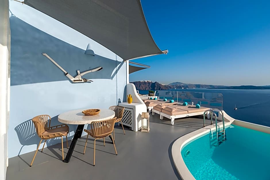 Kima Oia Suites