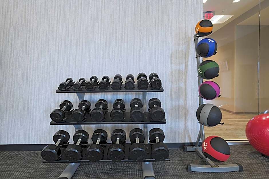 Courtyard by Marriott St. Louis Brentwood