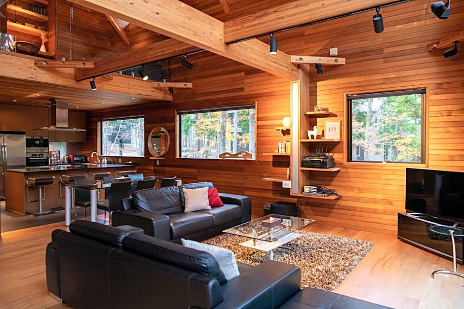 Phoenix Chalets by HHG