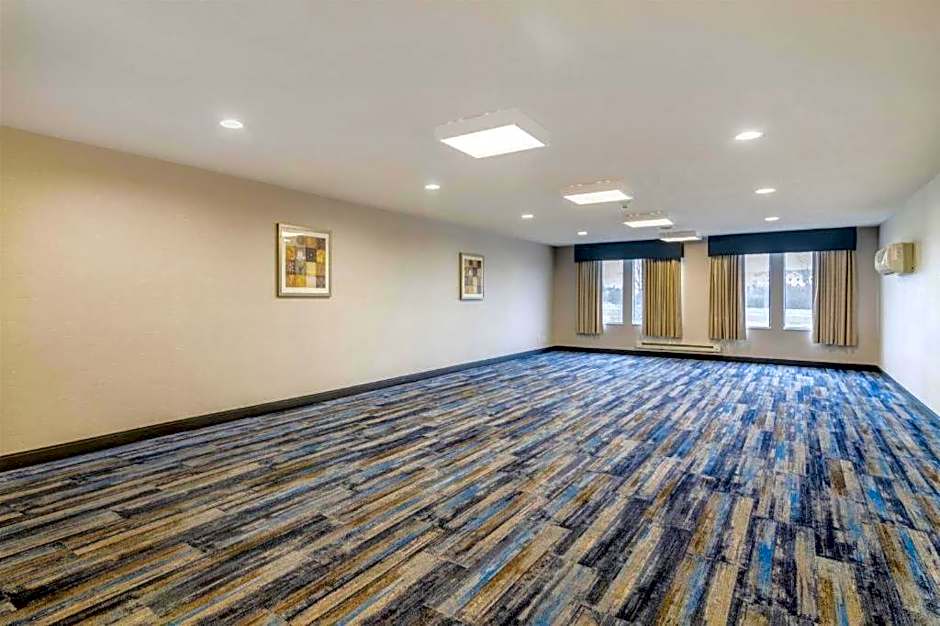 Syracuse Grand