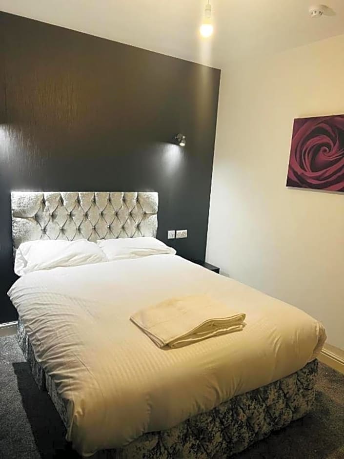 OYO The Pleasant House