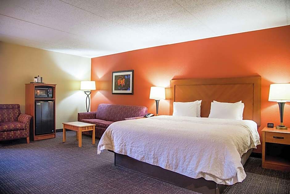 Hampton Inn By Hilton Muskegon