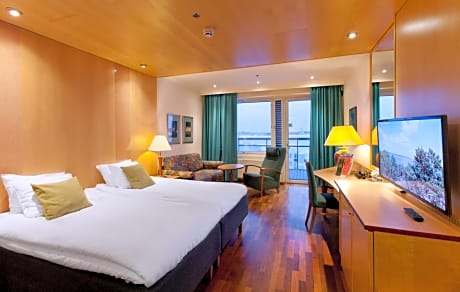 Standard Twin Room with Balcony - Annex Building