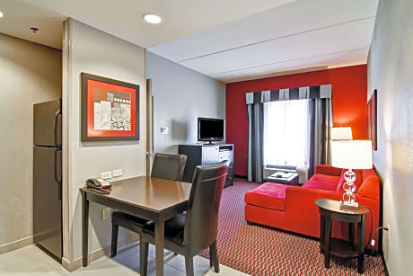 1King Hearing Accessible Suite Nonsmoking