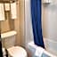 Super 8 by Wyndham Hampshire IL